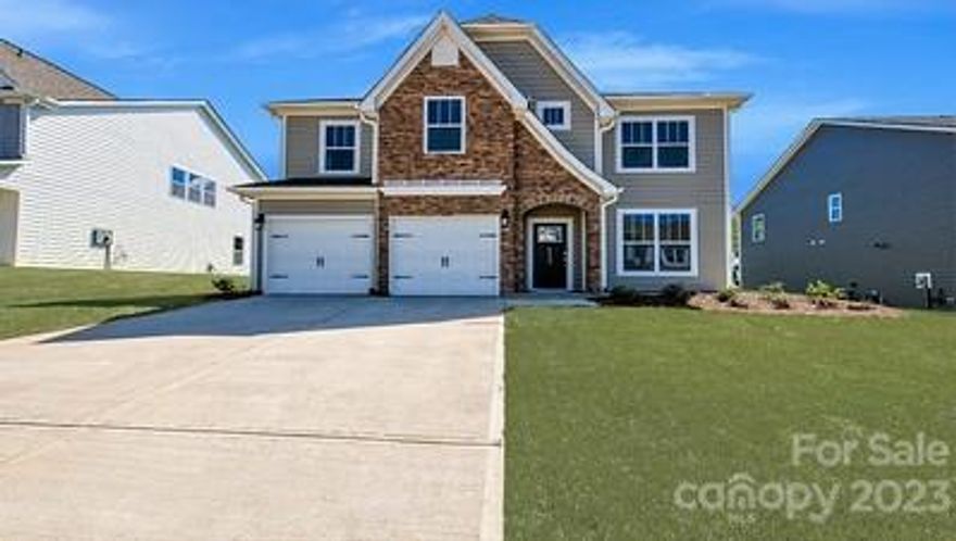 This home called "The London" is a spacious home that boast 5 bedrooms, 4 bathrooms and a loft. This beautiful home offers a formal dining room, a beautifully appointed kitchen with an island, granite countertops, tile backsplash and stainless appliances. Fine details, extensive moldings throughout the home and smart home features are all included. This homesite has a lot of privacy and beautiful tree views.
It's a must see... schedule a showing today!