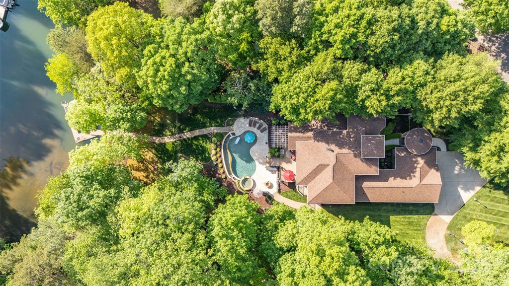 135 Sumter Drive, Mooresville, NC 28117, MLS #4252213 Howard