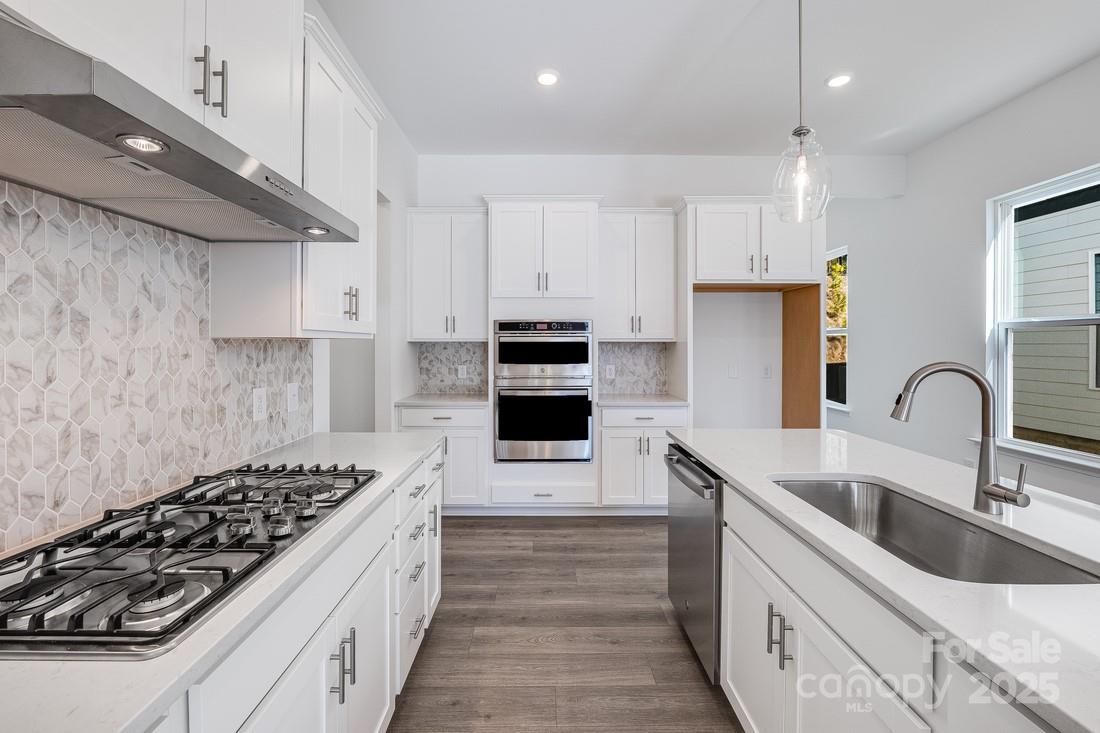 The Ridge at Sugar Creek - Residential