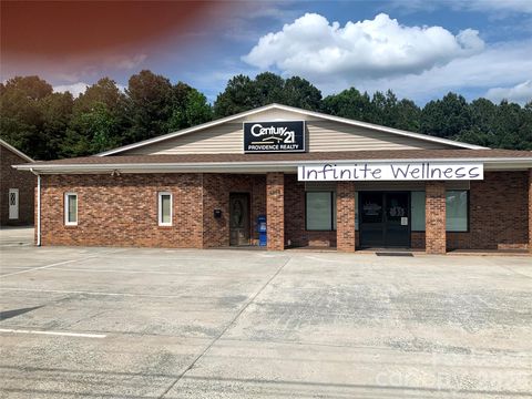 Photo of 2530 W Roosevelt Boulevard #B, Monroe, NC 28110 (MLS # 4395986)