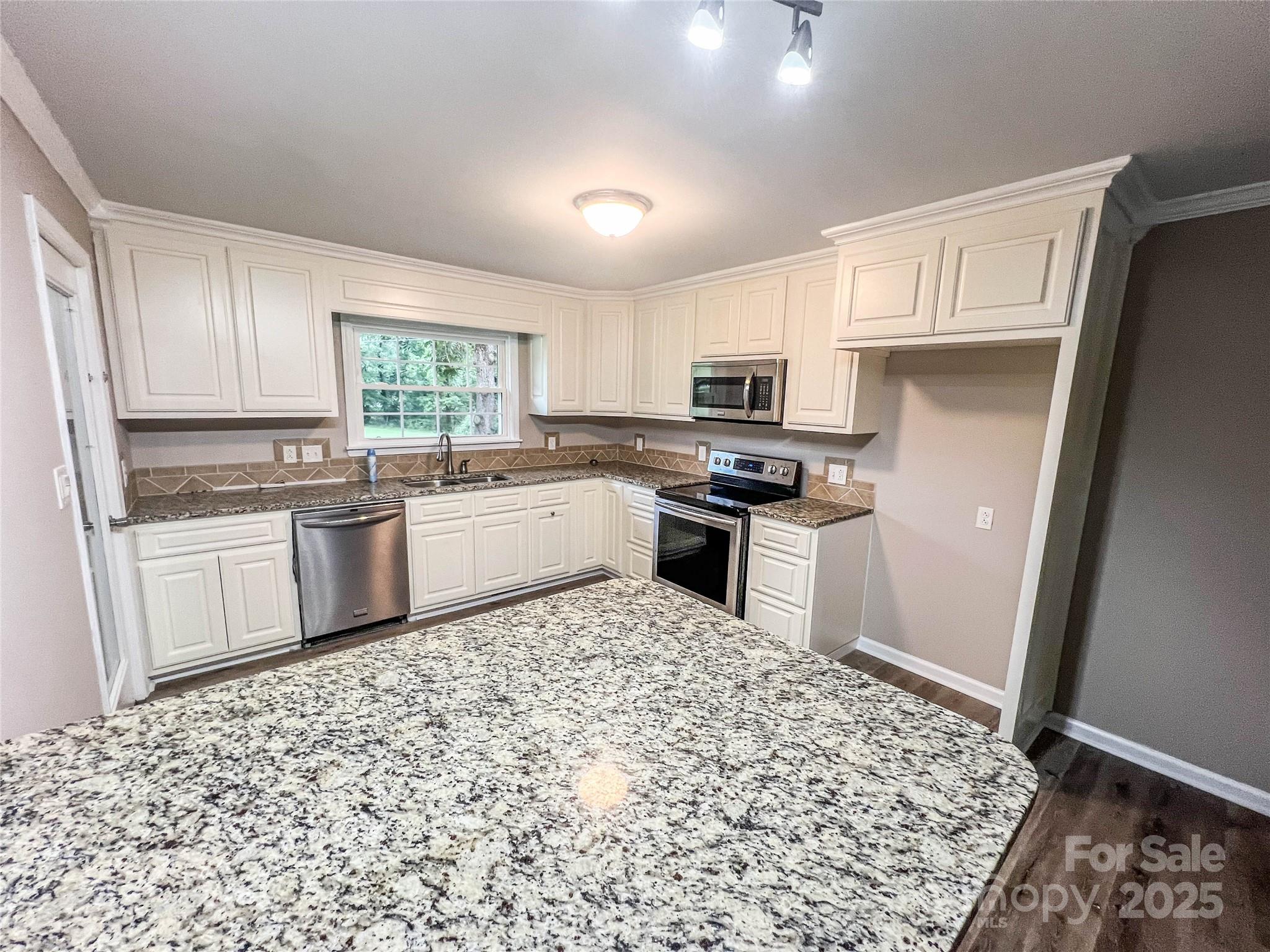 2148 Marwood Lane