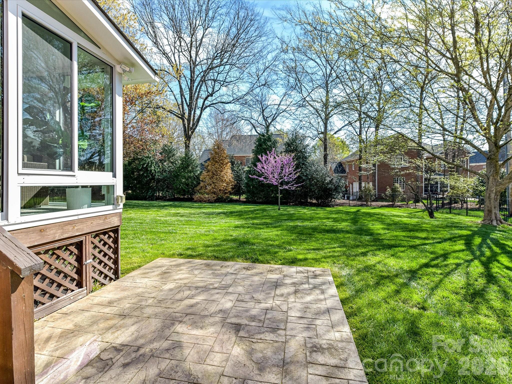 Hunters Gate - Residential