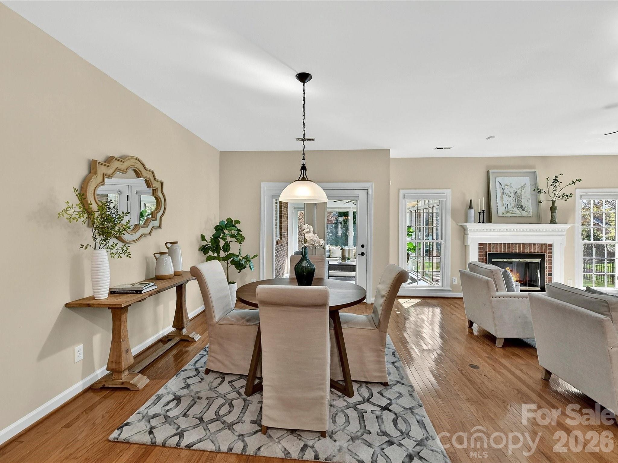 Hunters Gate - Residential