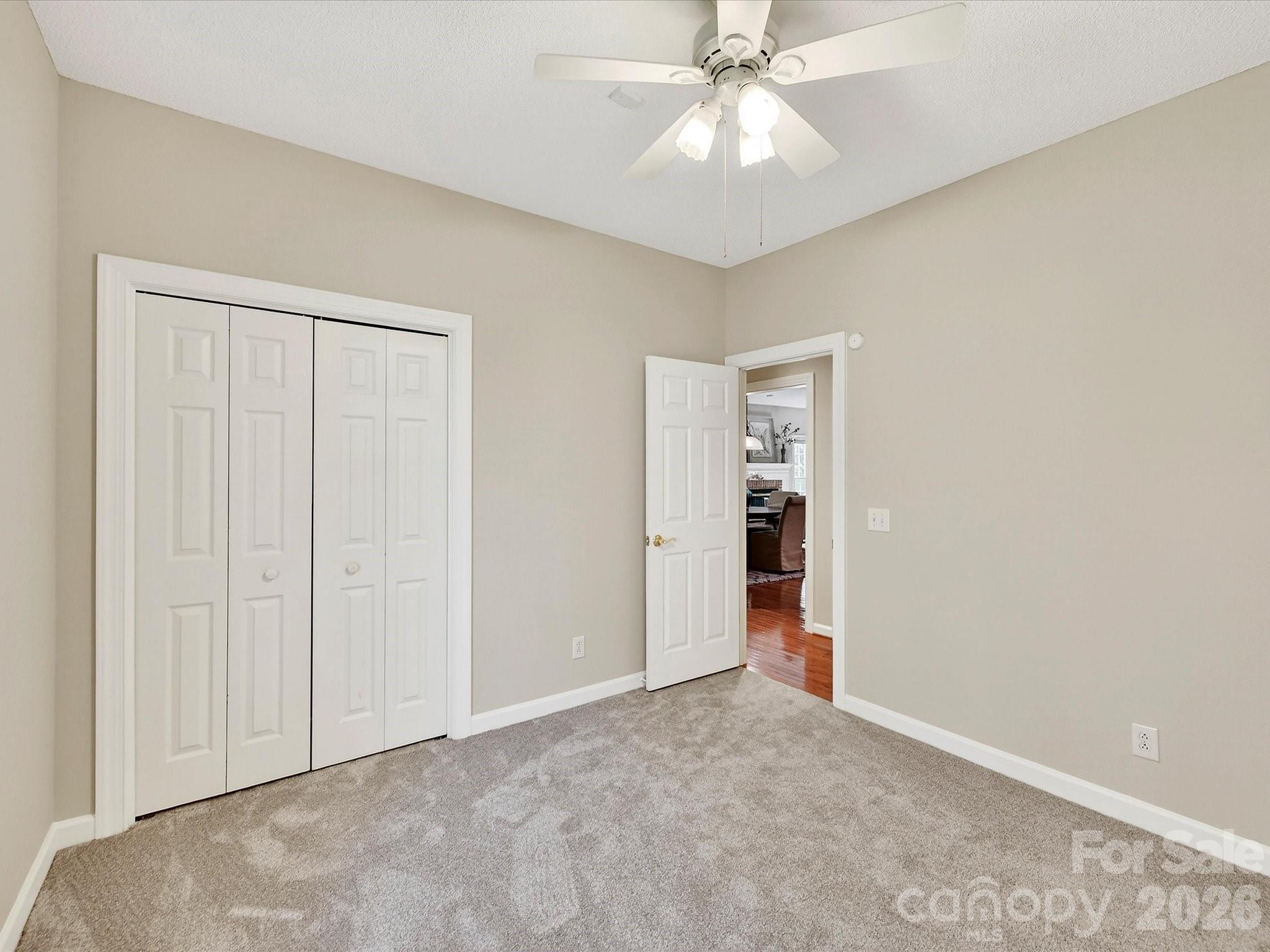 Hunters Gate - Residential