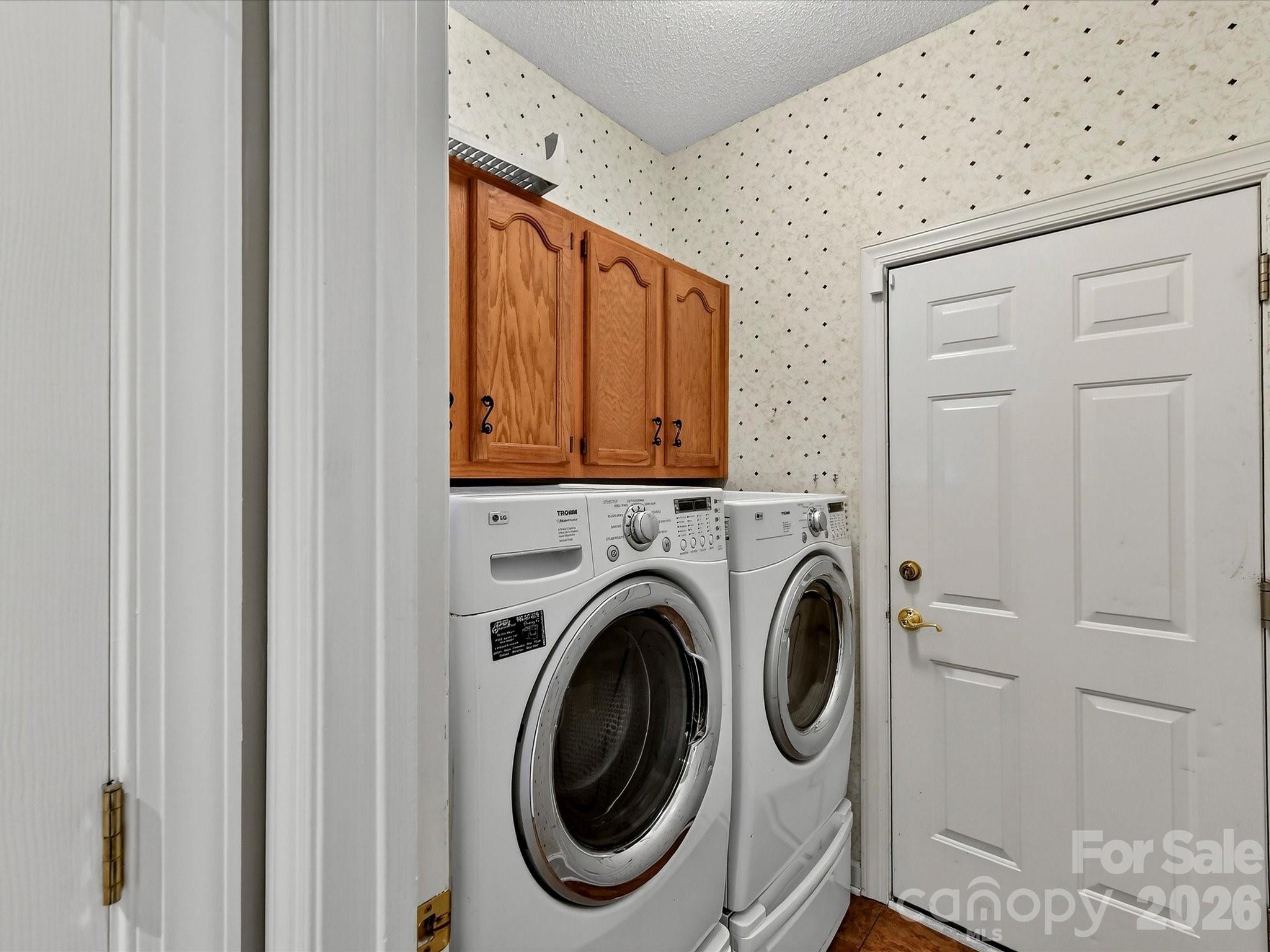 Hunters Gate - Residential