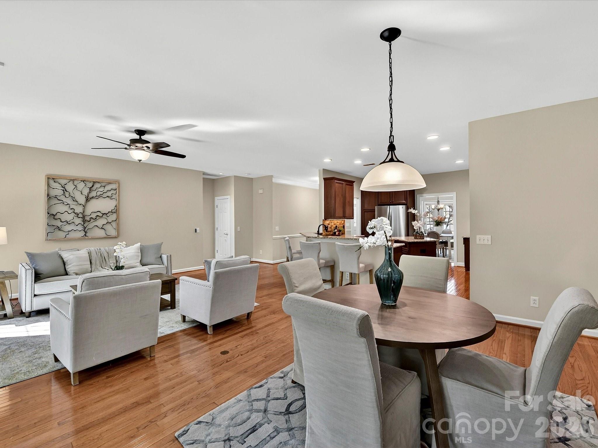 Hunters Gate - Residential