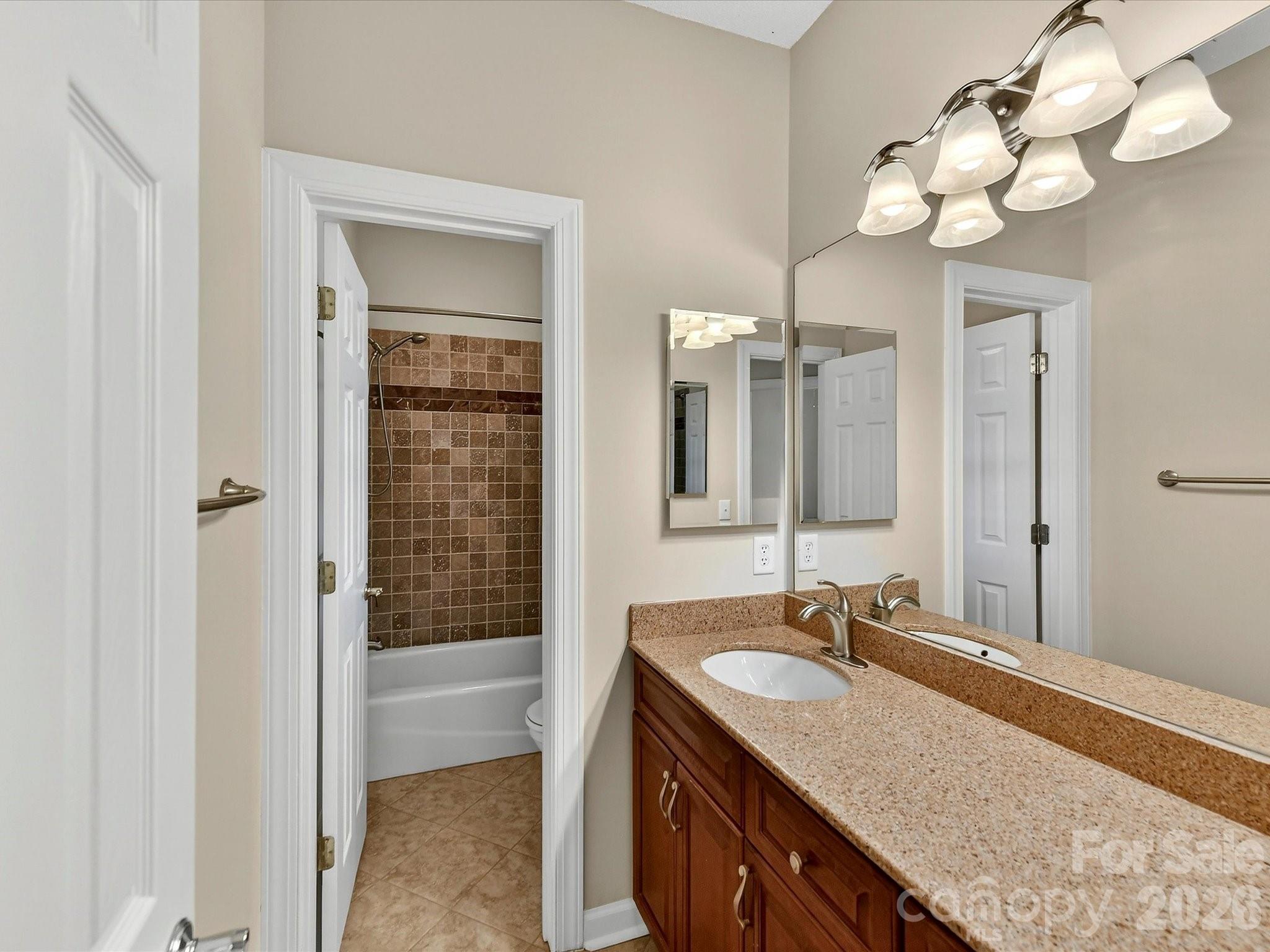 Hunters Gate - Residential