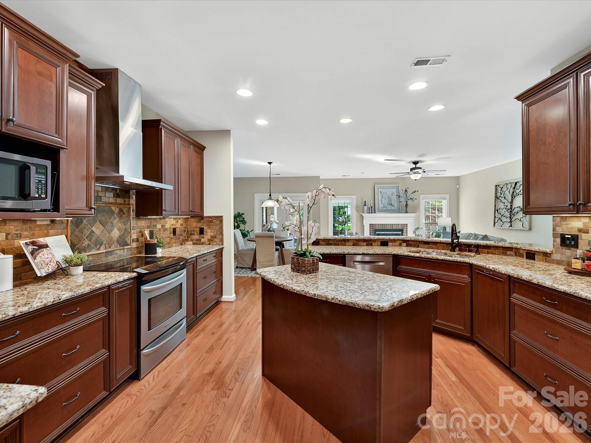 Hunters Gate - Residential