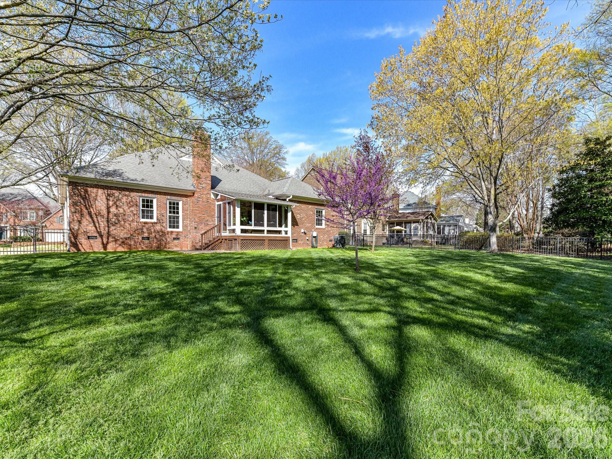 Hunters Gate - Residential