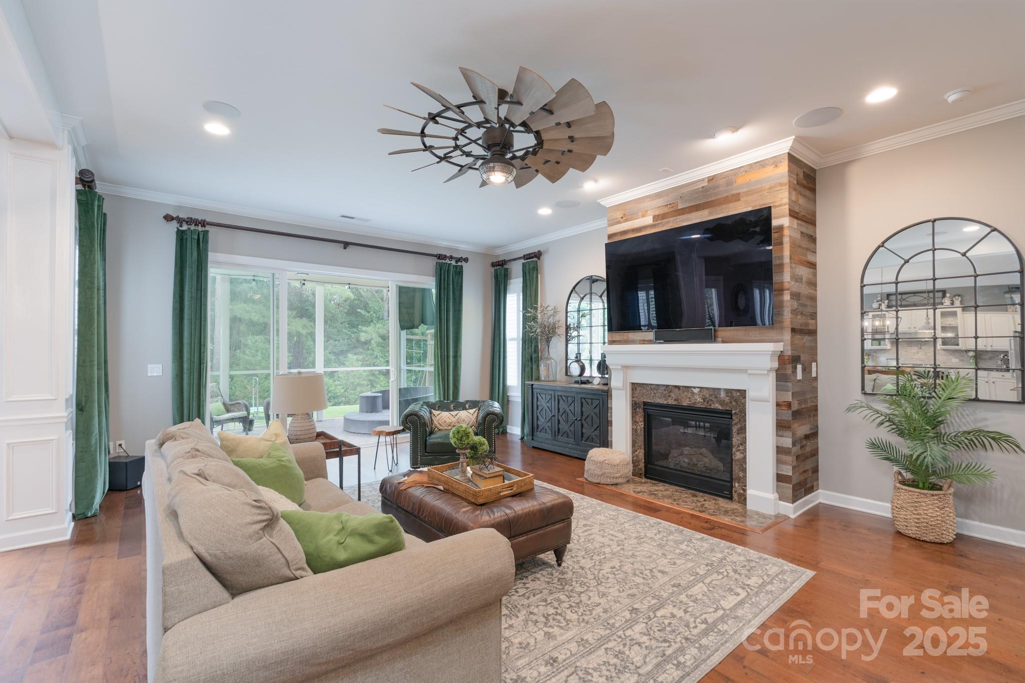 Lake Ridge - Residential