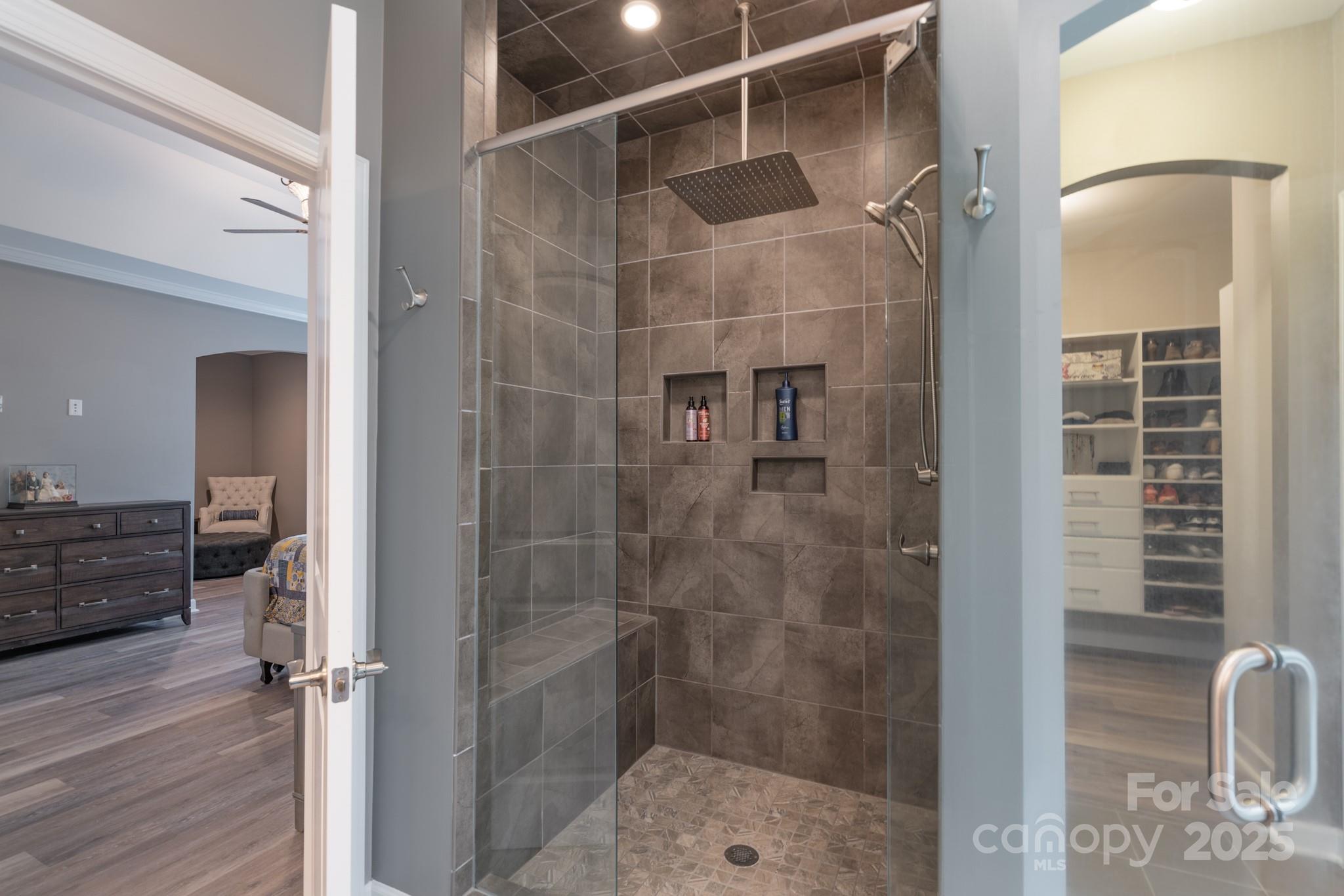 Lake Ridge - Residential