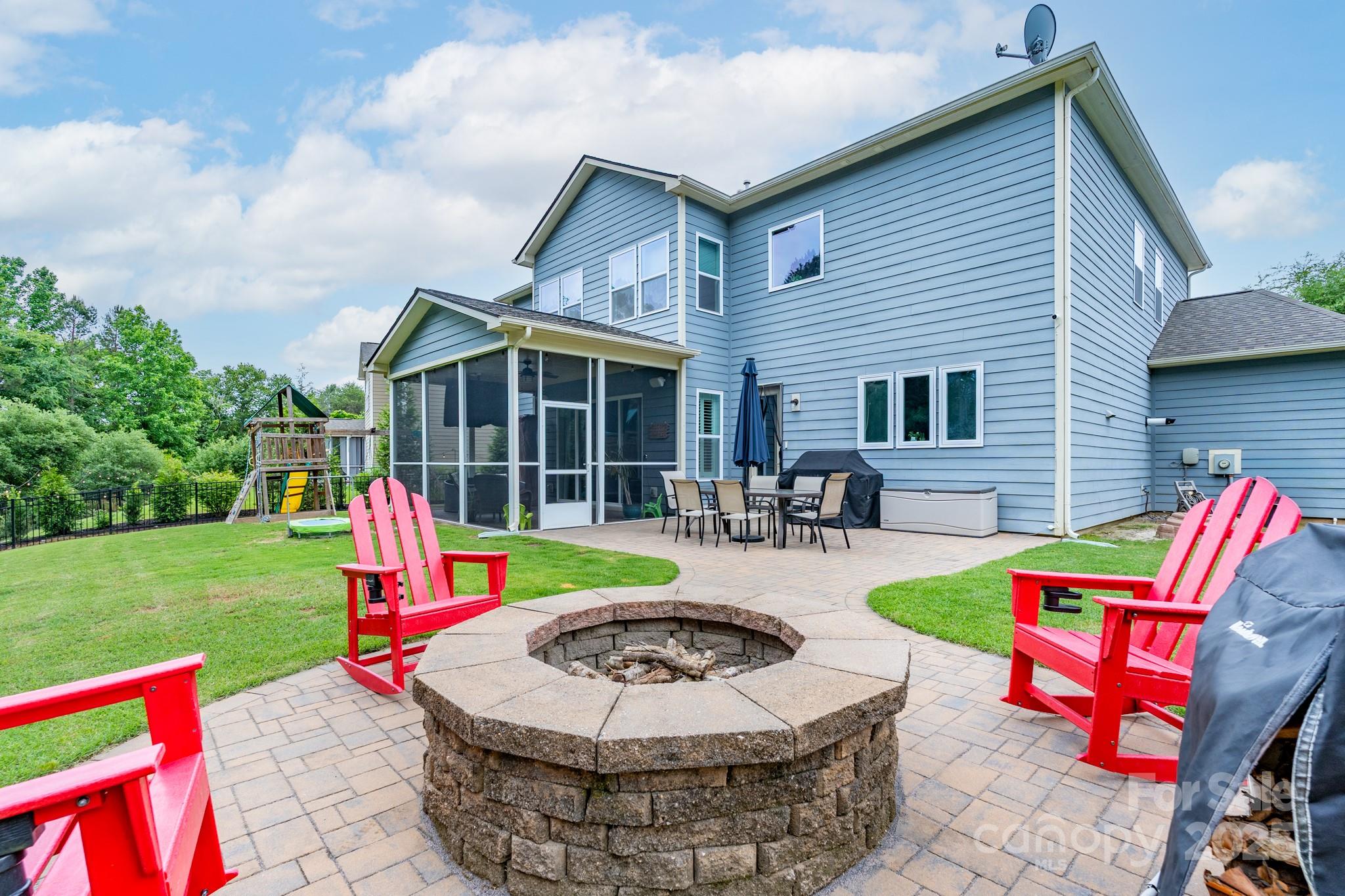 Lake Ridge - Residential