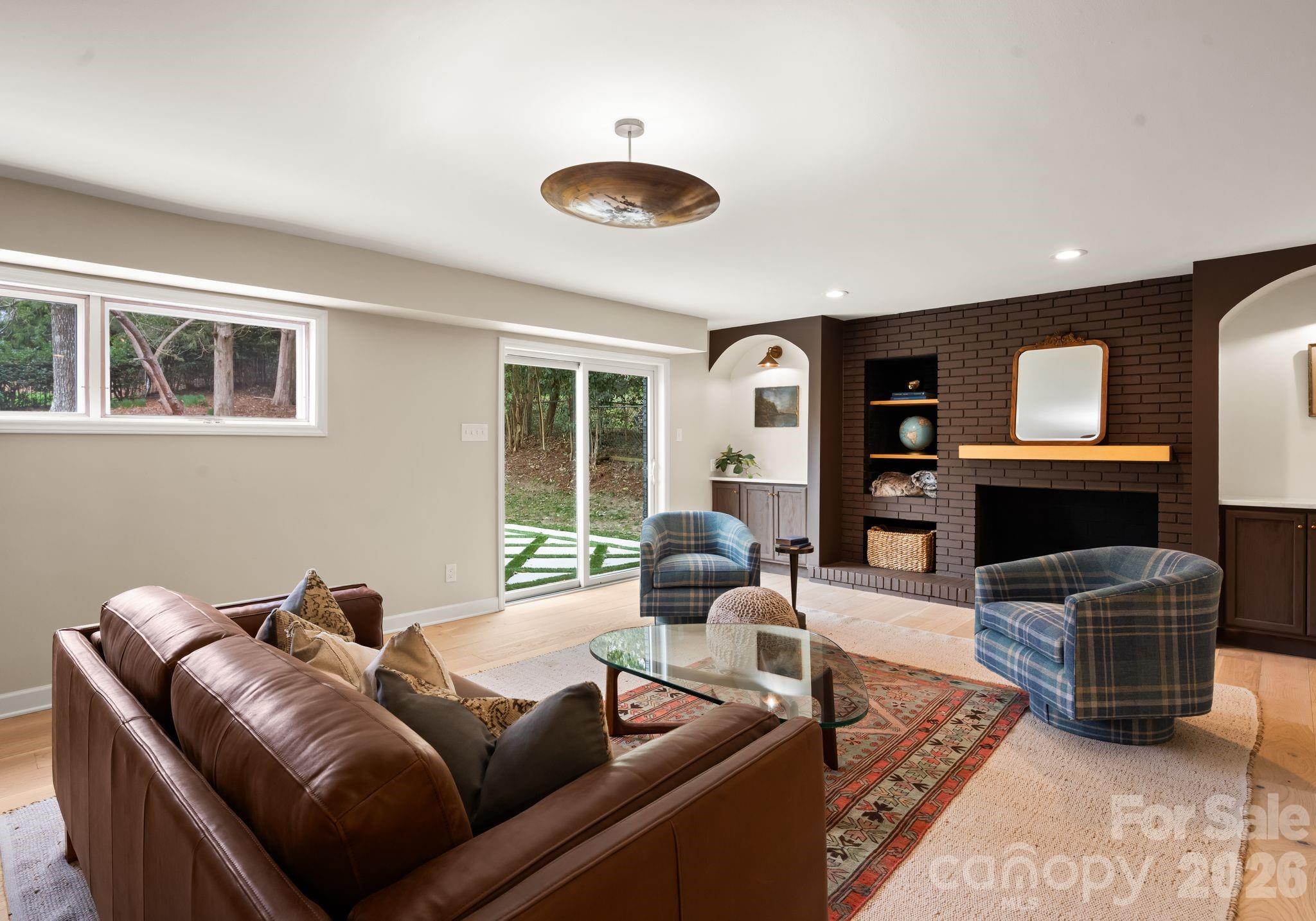 Lansdowne - Residential