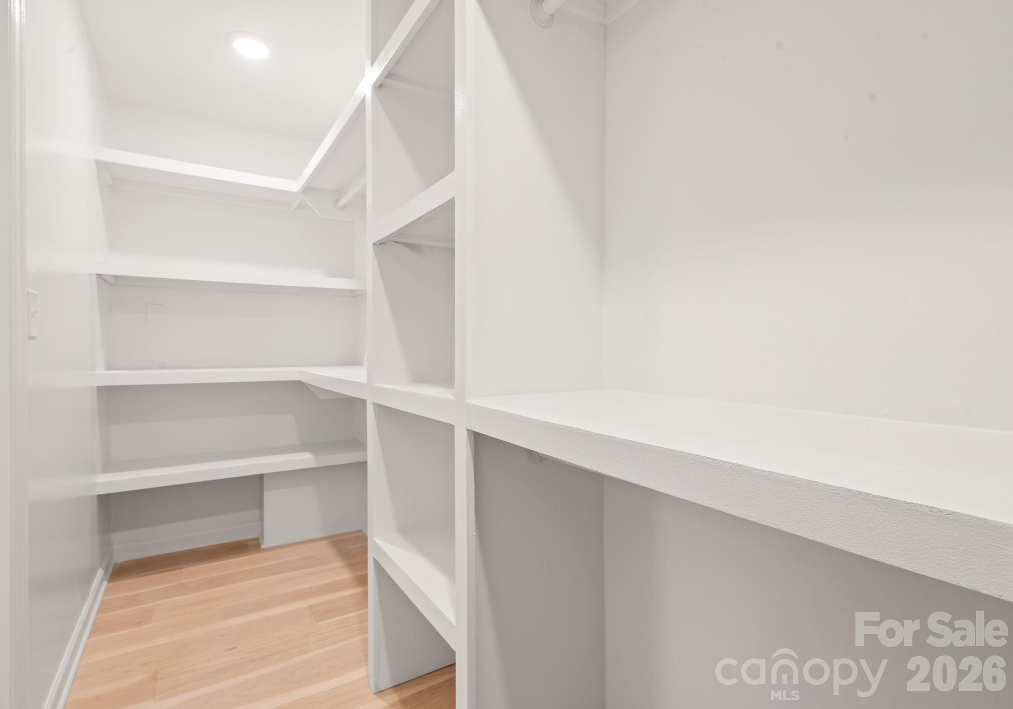 Lansdowne - Residential