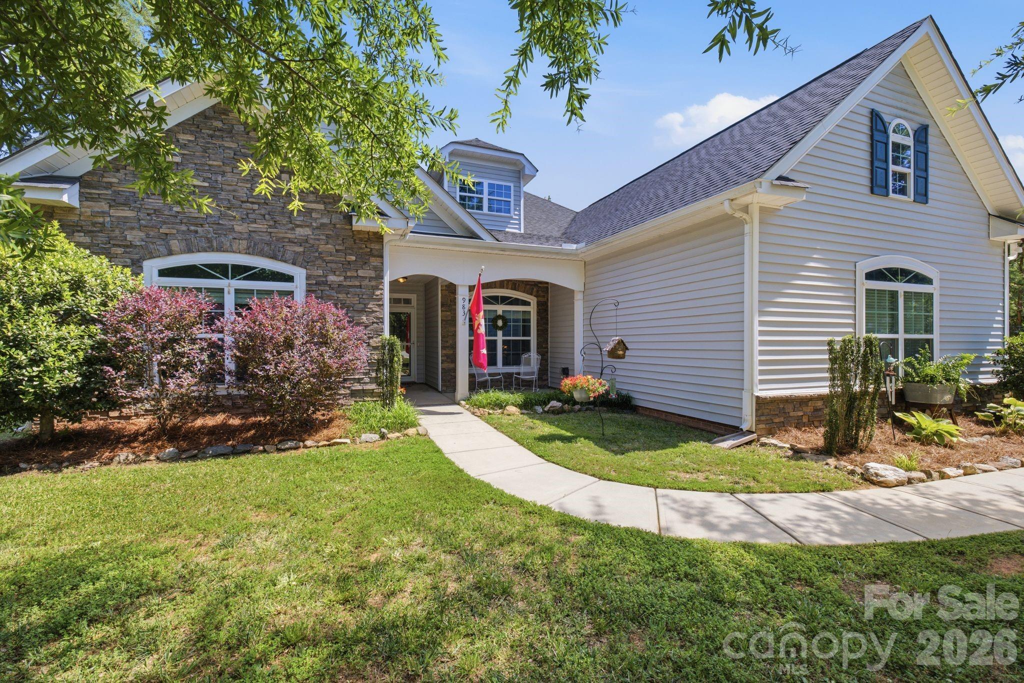 983 Jerry Lees Way