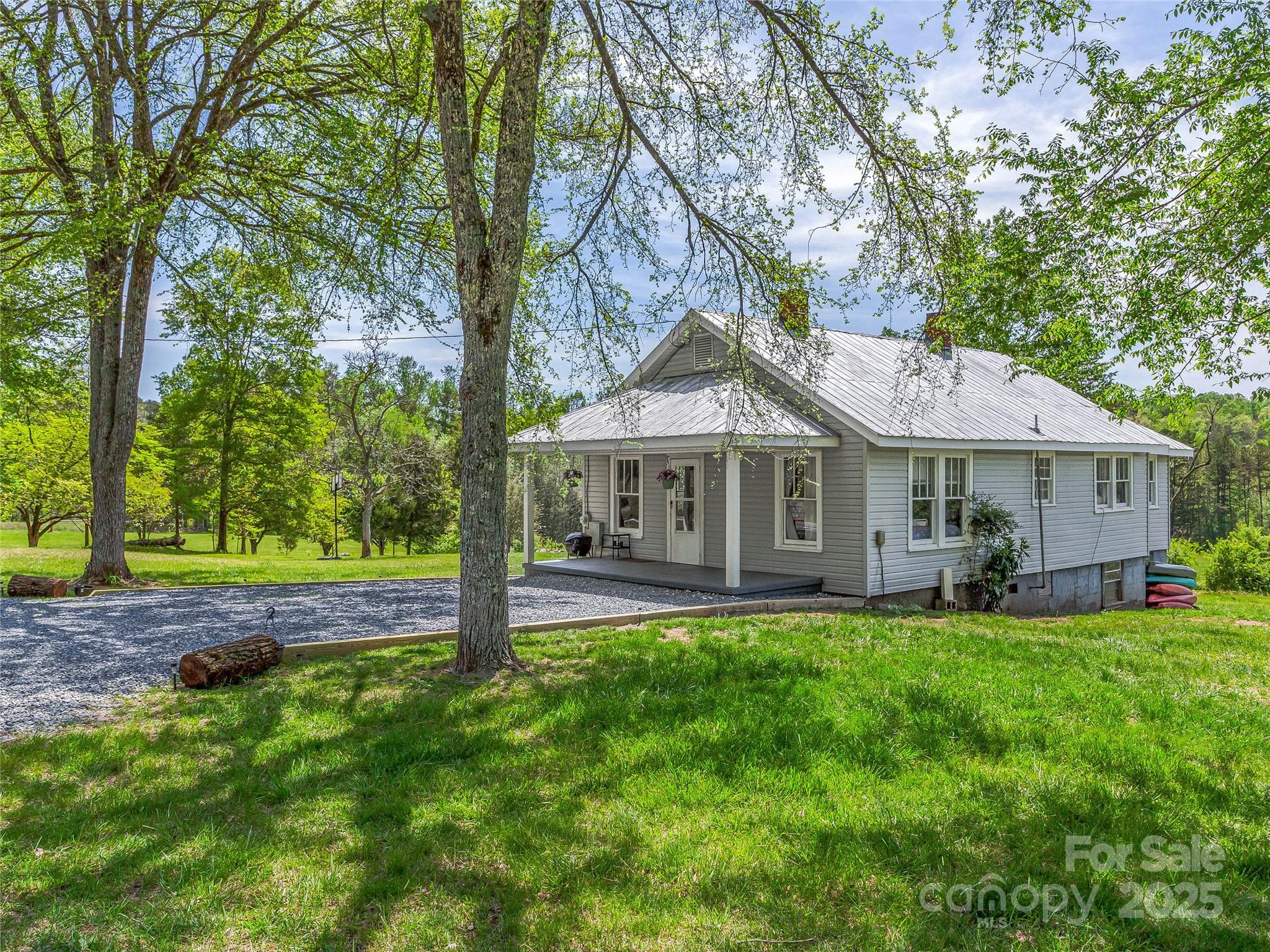 137 Clements Road