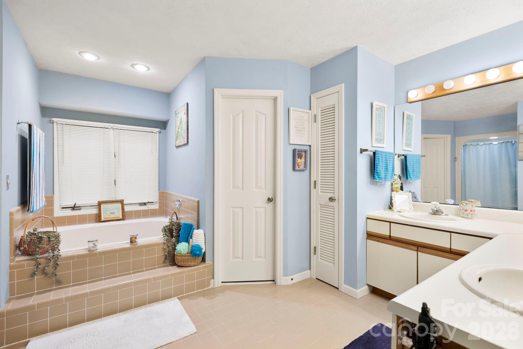 Fox Crossing - Residential