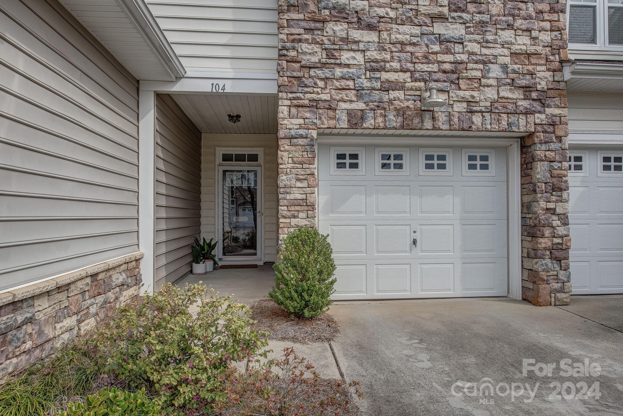 Waters Edge - Residential