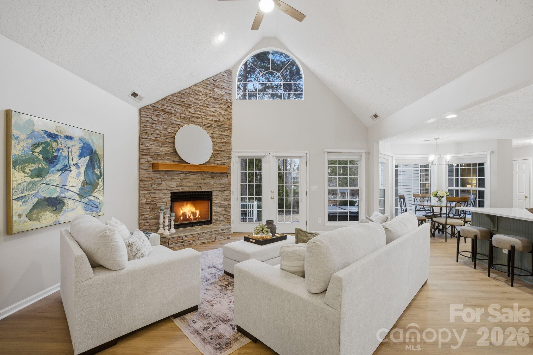 Lakepointe - Residential