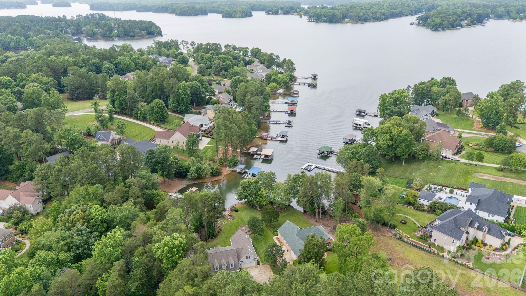 Lakepointe - Residential