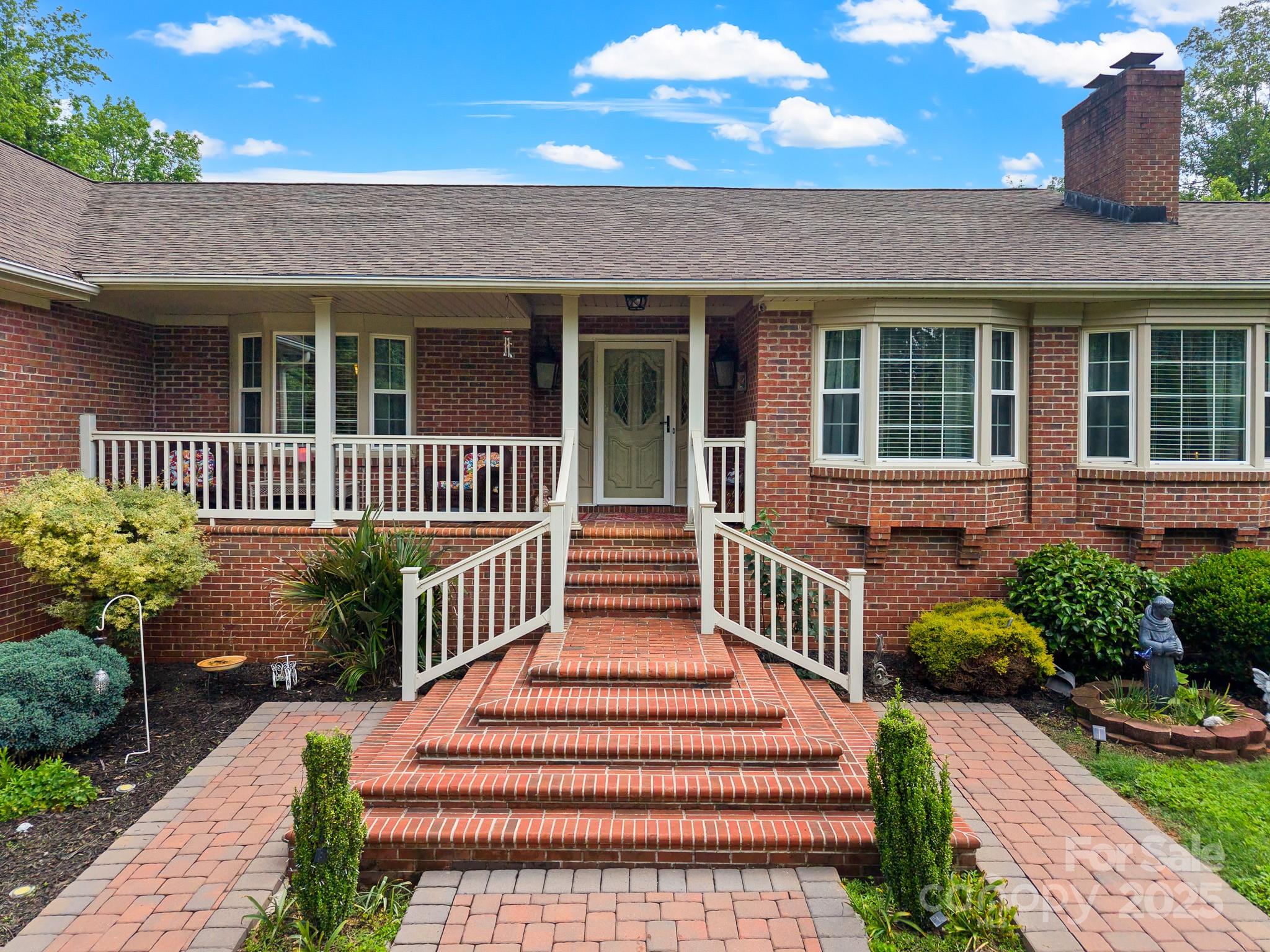 6571 Woodmere Drive