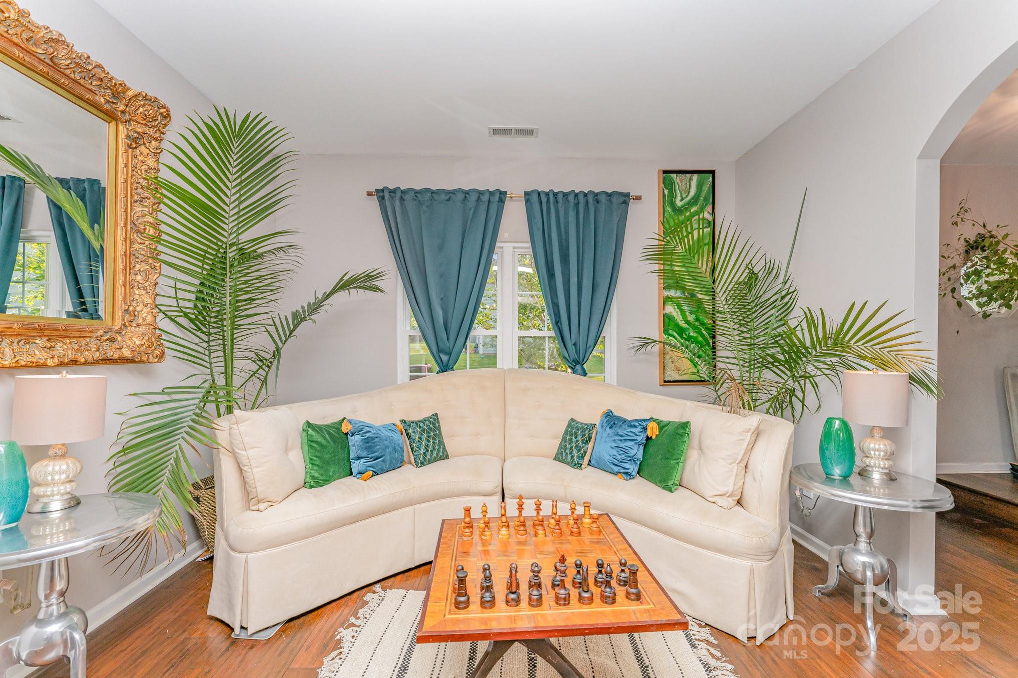 4194 Clifftonville Avenue SW