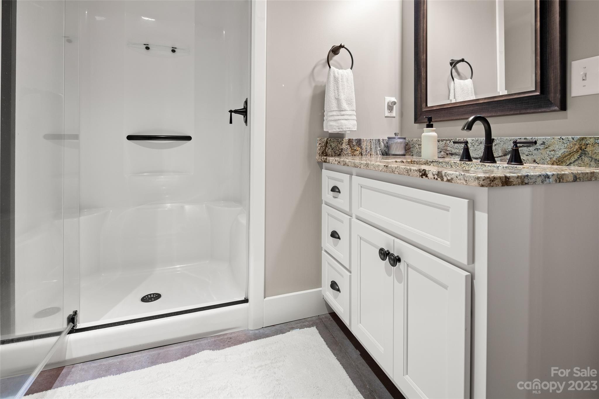 Red Tail Run - Residential