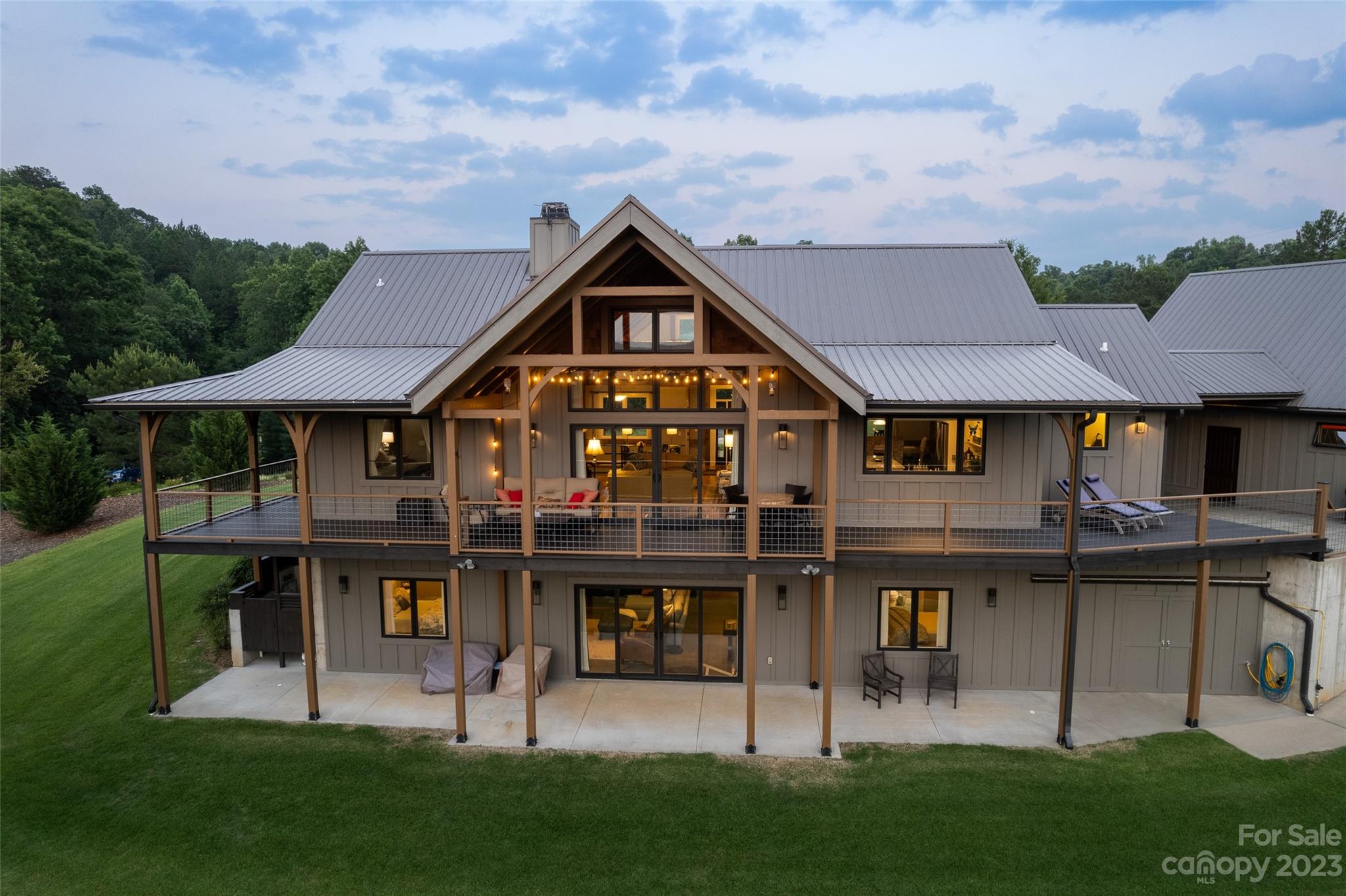 Red Tail Run - Residential