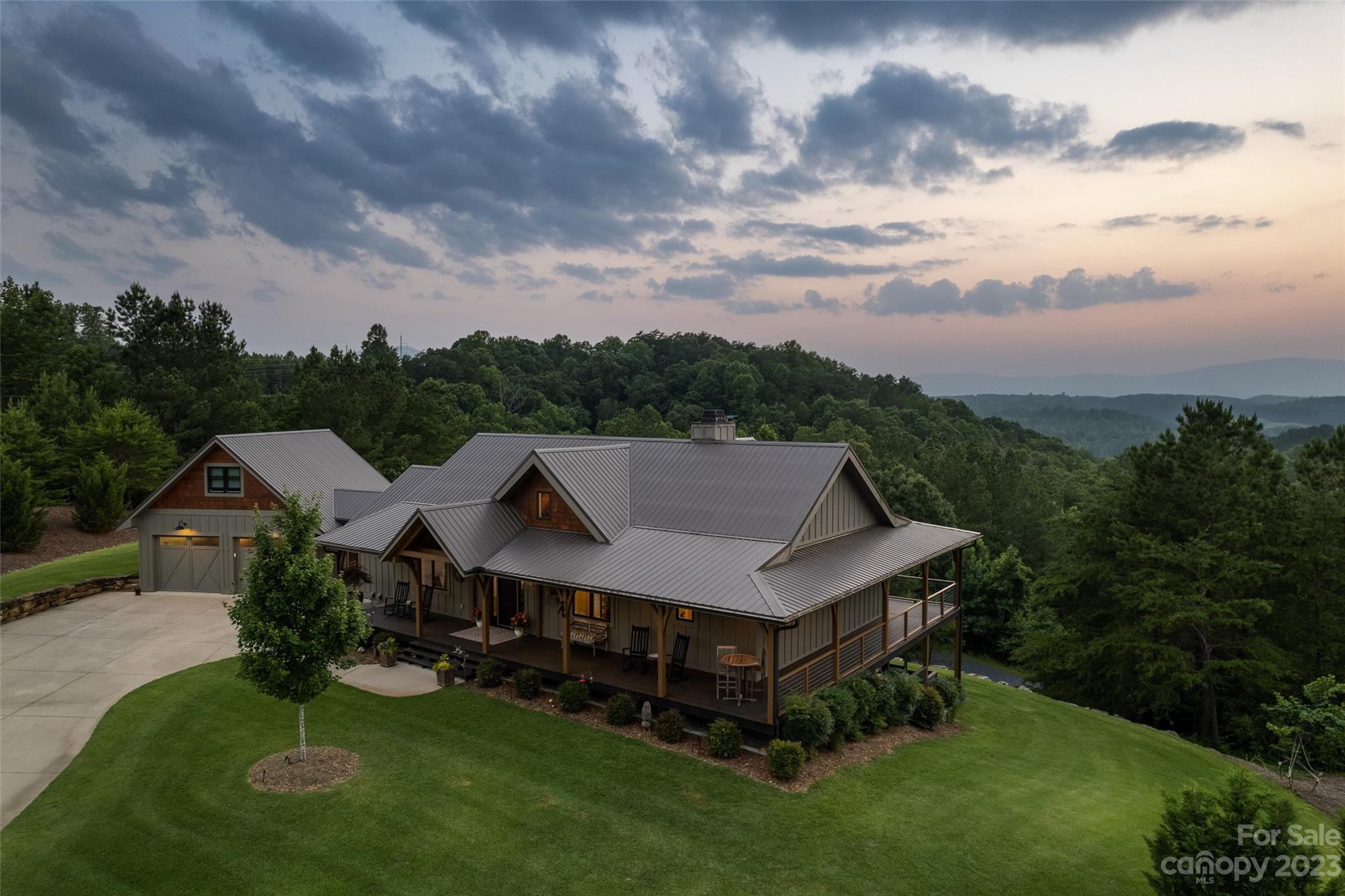 Red Tail Run - Residential