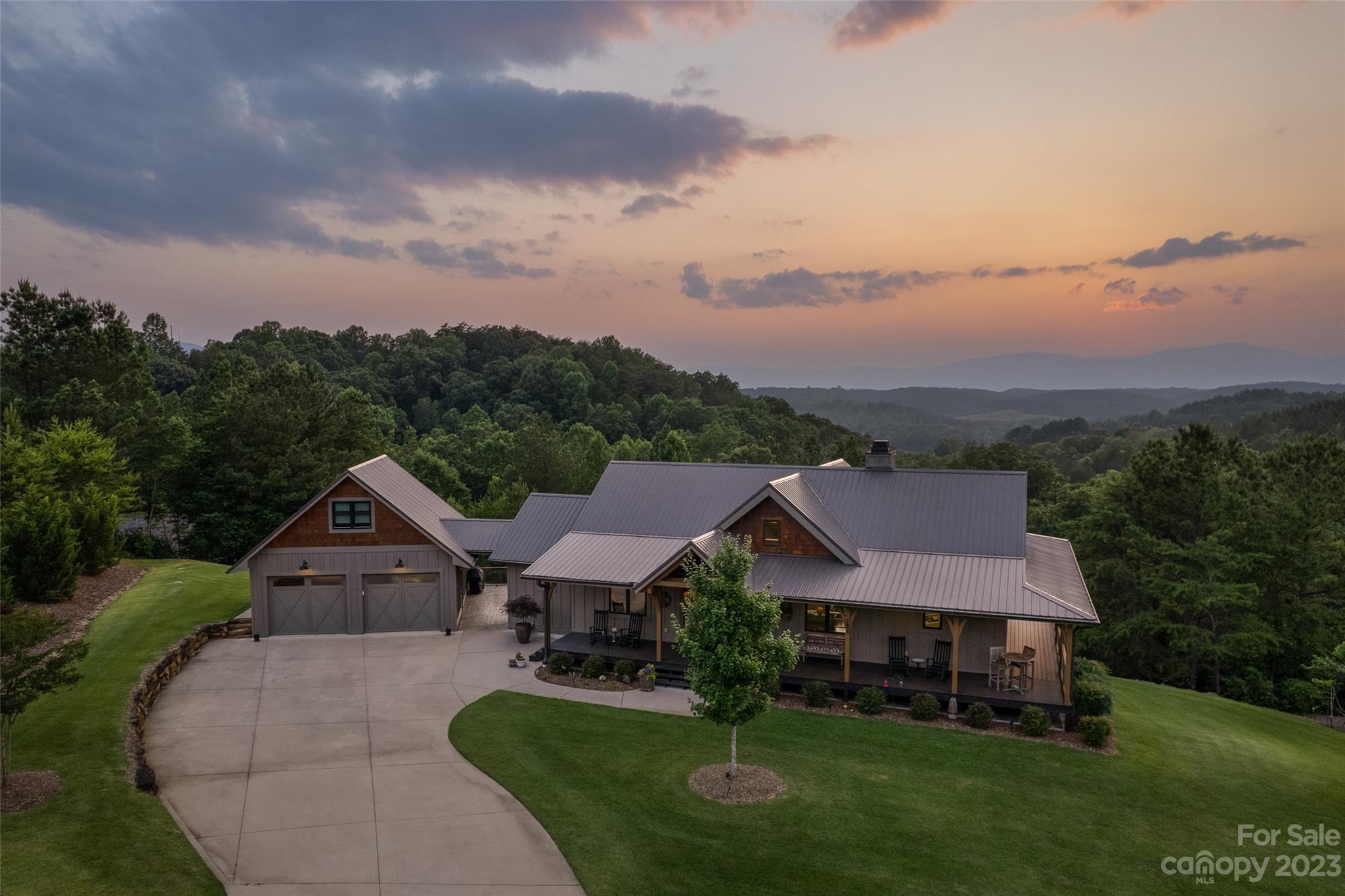 Red Tail Run - Residential