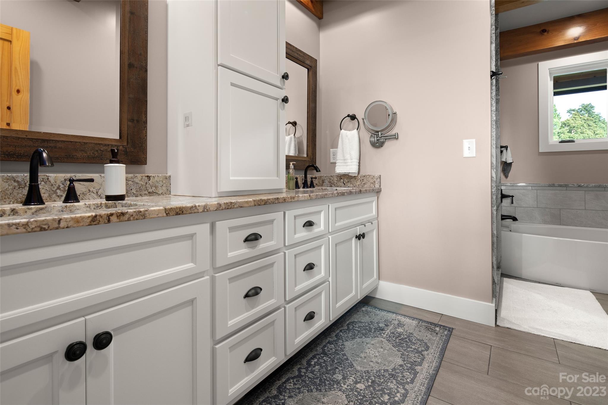 Red Tail Run - Residential