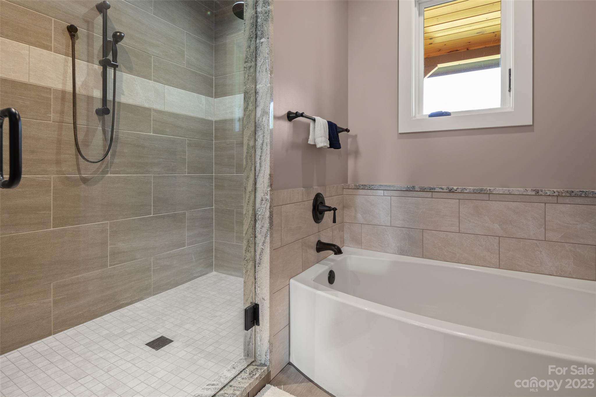 Red Tail Run - Residential