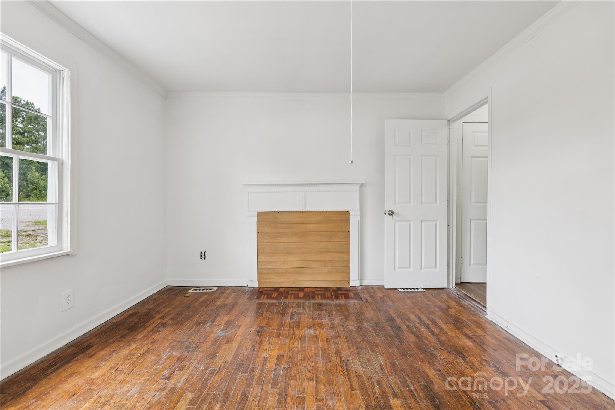 1208 Arch Street E 10