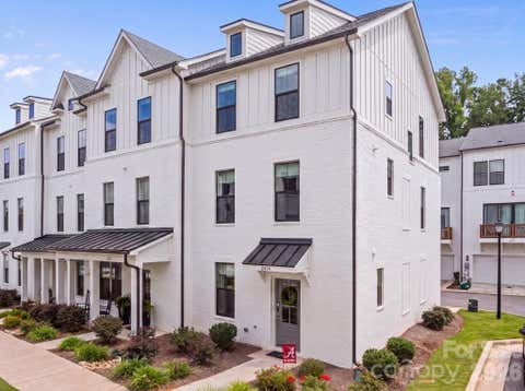 Photo of 2414 Magnolia Blossom Way, Charlotte, NC 28211 (MLS # 4412045)