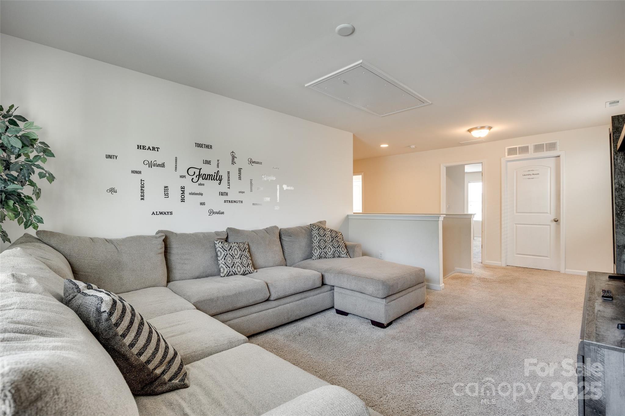 Kings Grove Manor - Residential