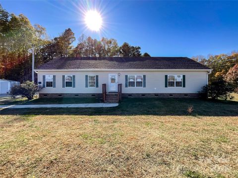 Photo of 2800 Garden Glen Court, Monroe, NC 28112 (MLS # 4318311)