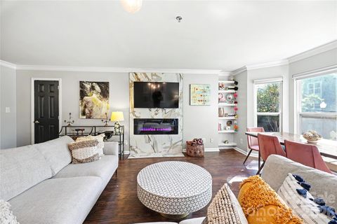 Photo of 517 N Graham Street #2D, Charlotte, NC 28202 (MLS # 4387598)