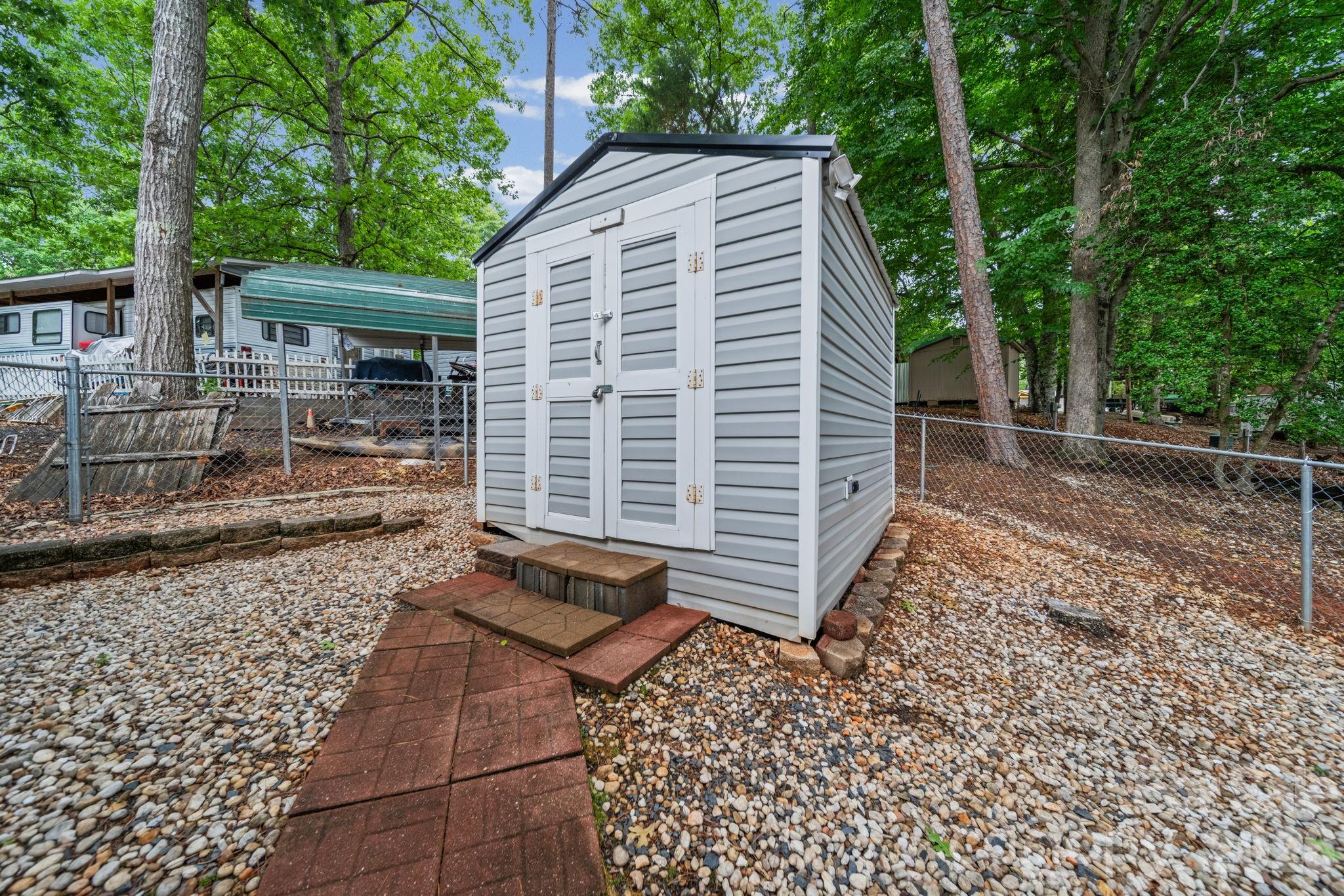 Twin Harbor - Residential