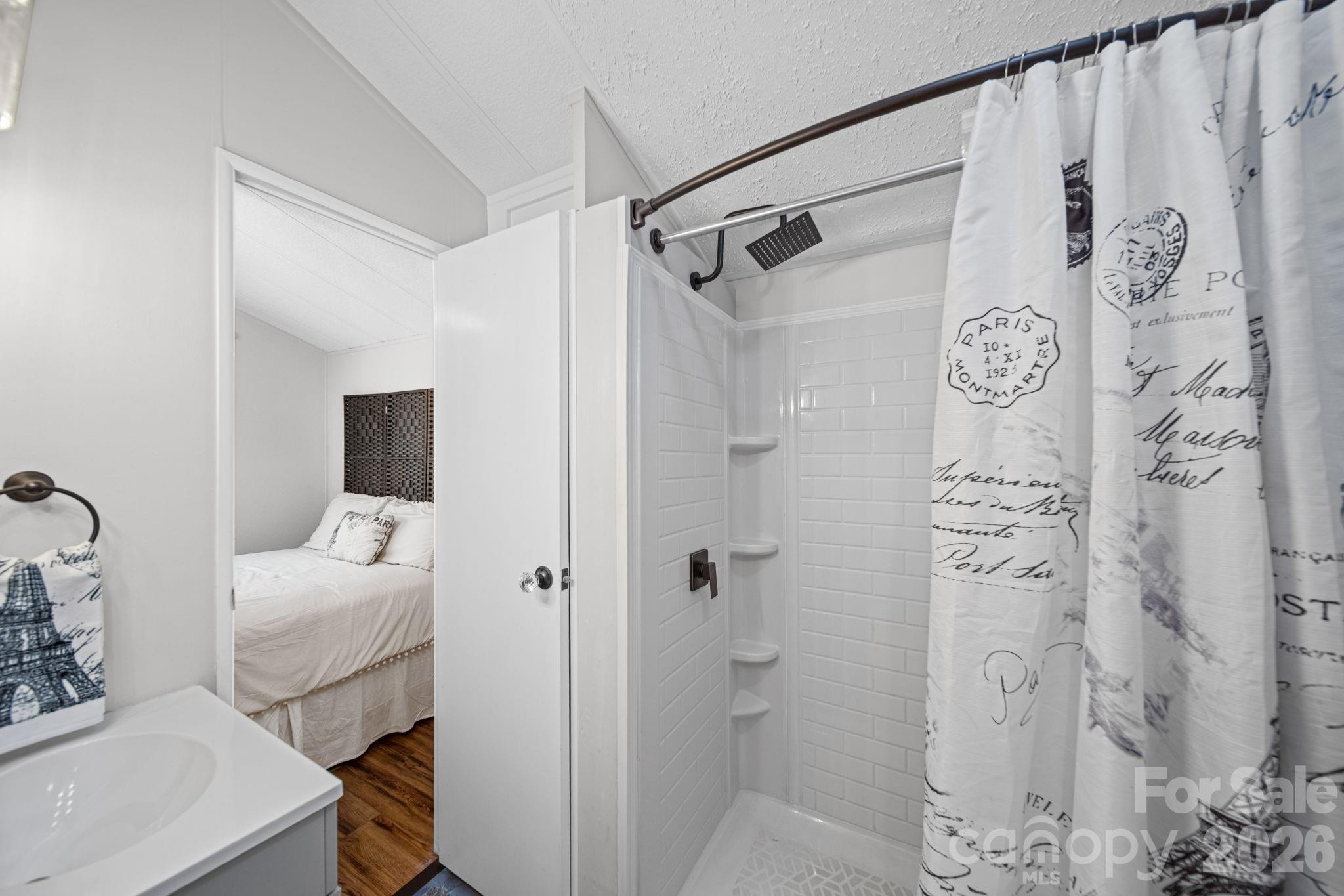 Twin Harbor - Residential