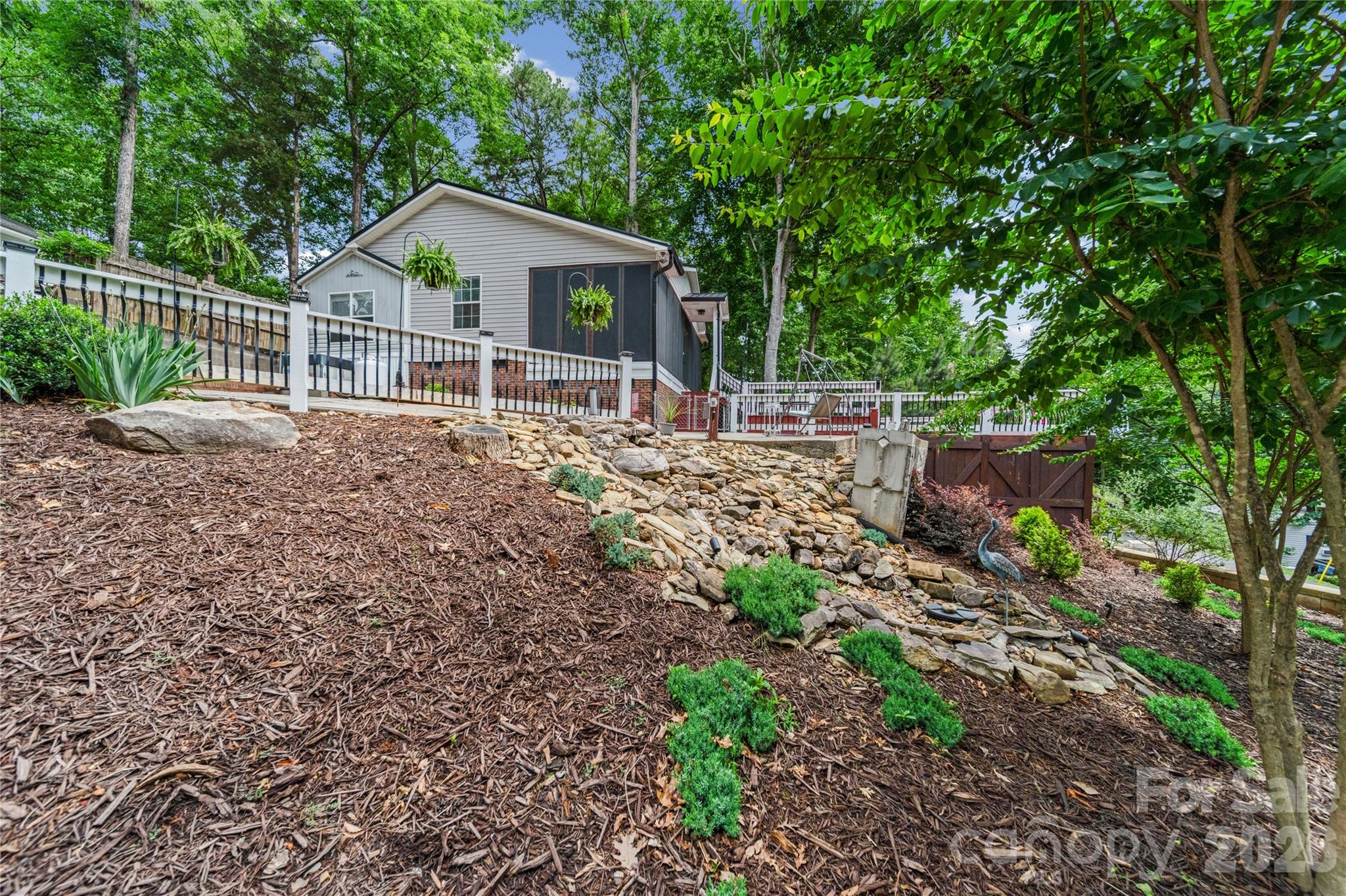 Twin Harbor - Residential
