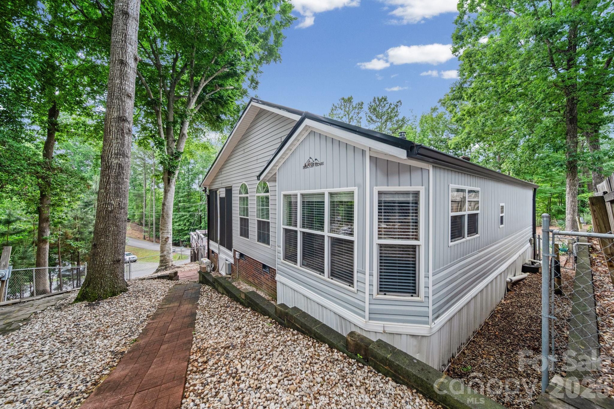Twin Harbor - Residential
