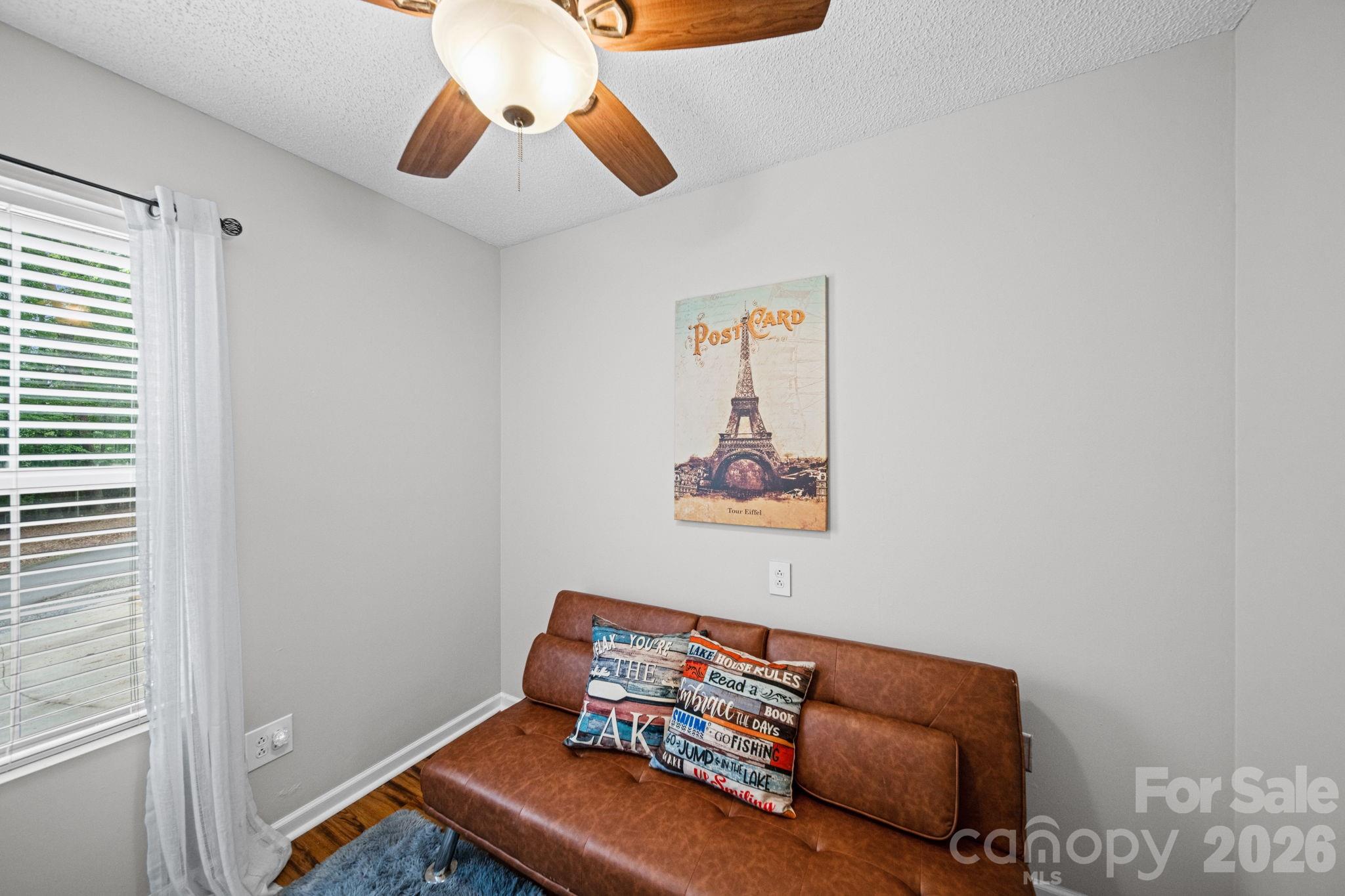 Twin Harbor - Residential