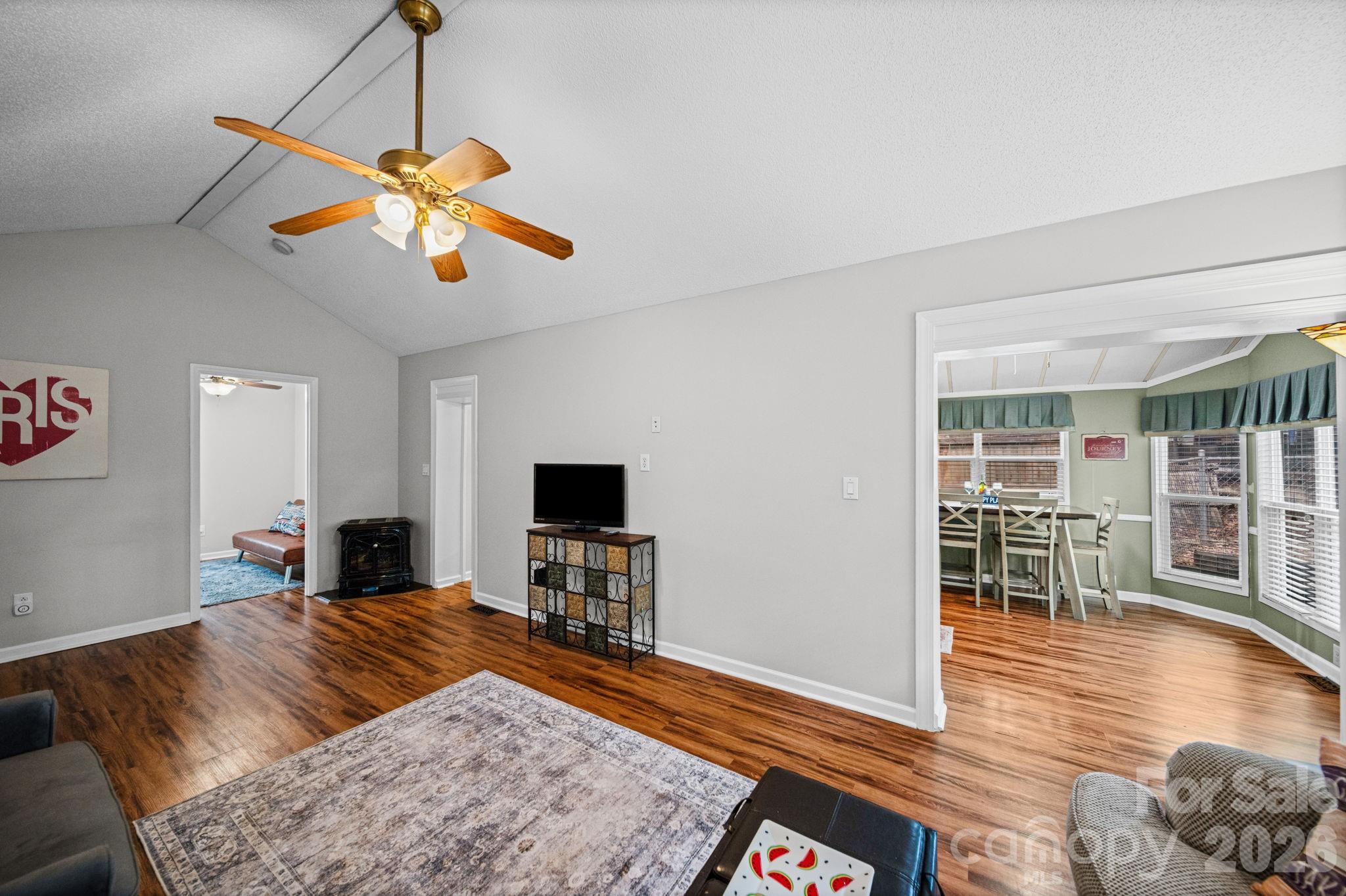 Twin Harbor - Residential