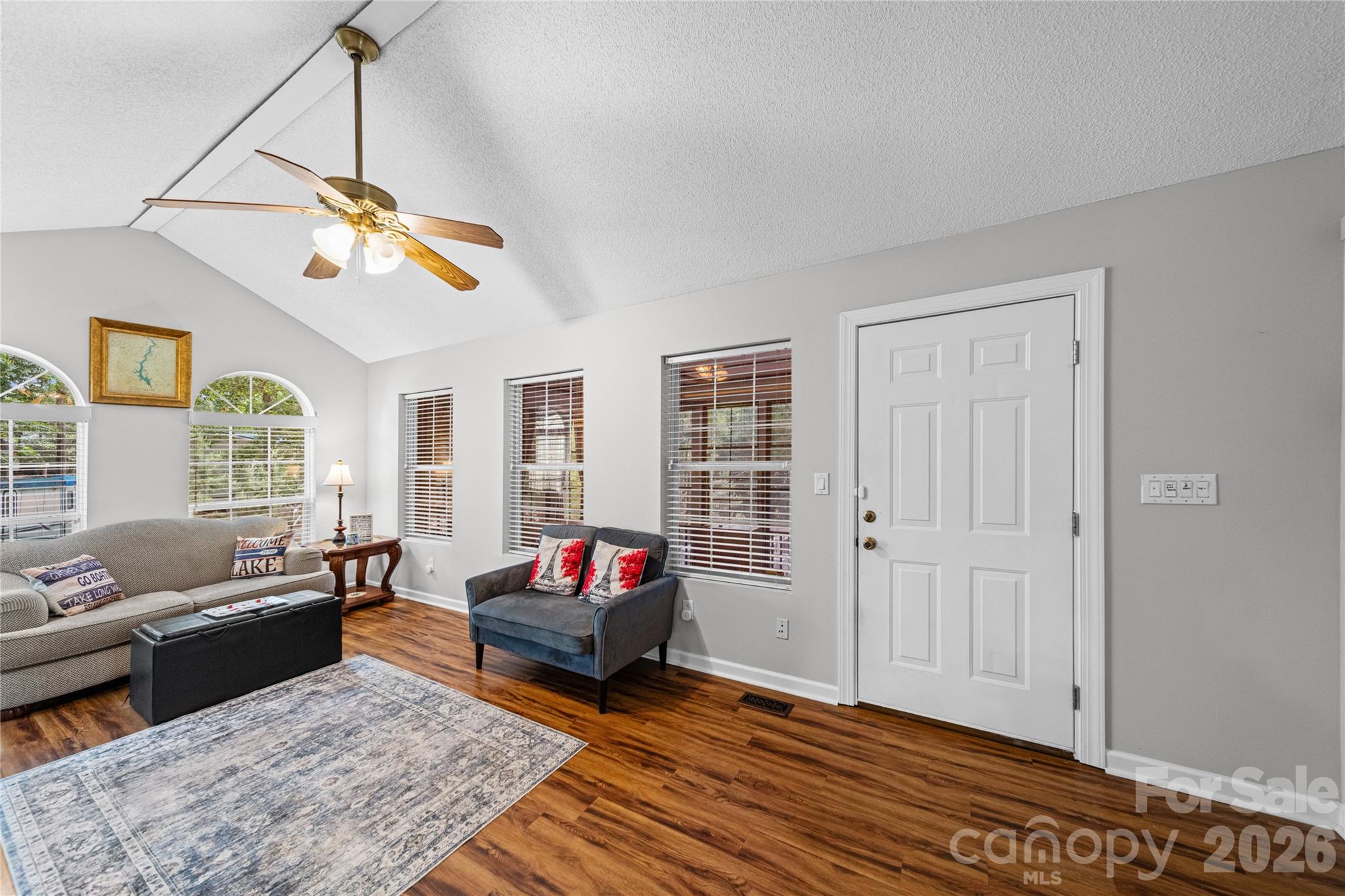 Twin Harbor - Residential
