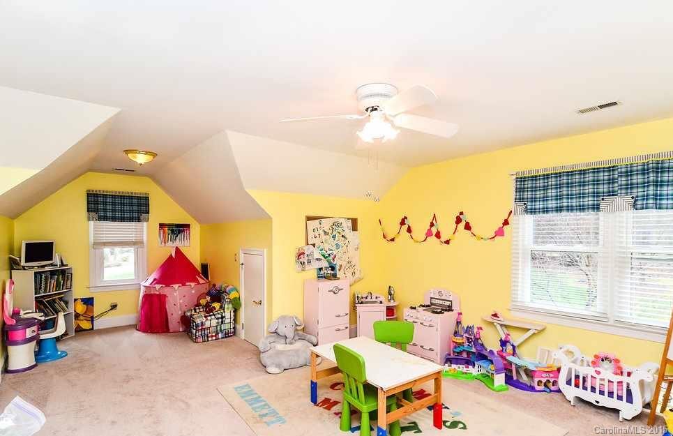 Thornhill - Residential