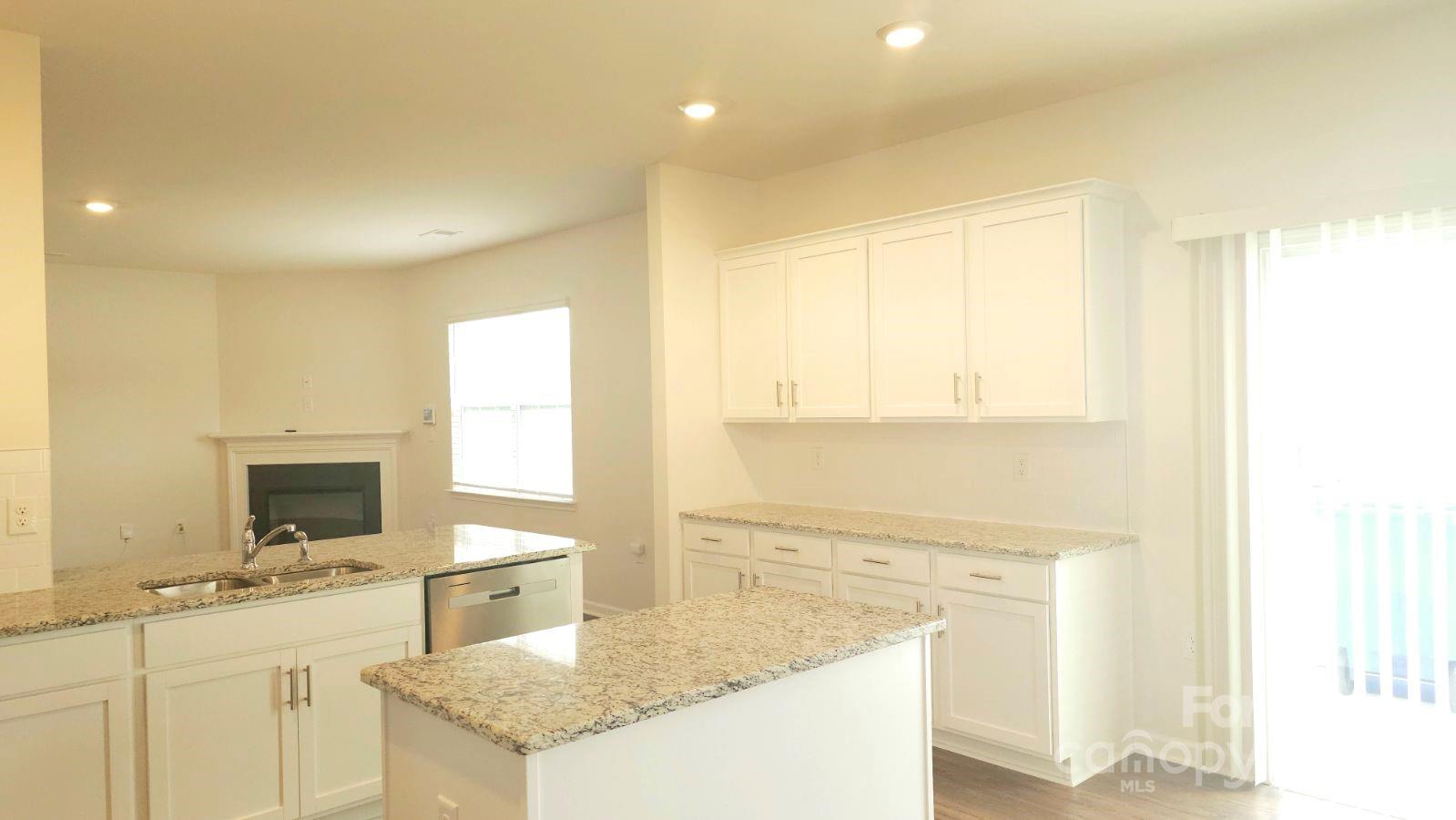 Crossroads - Residential Lease