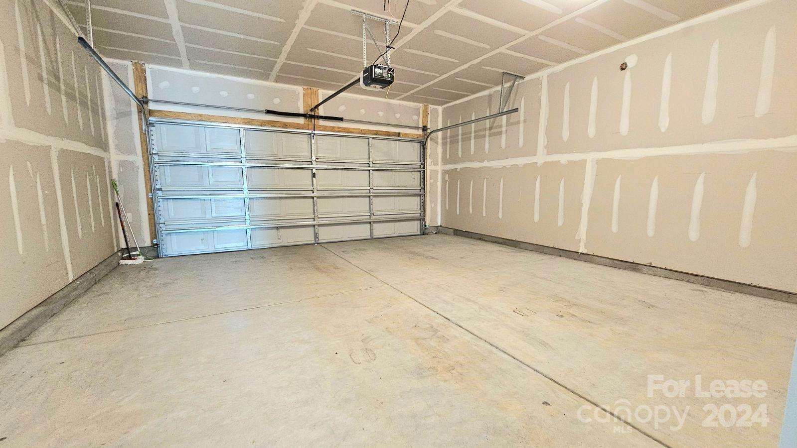 Crossroads - Residential Lease