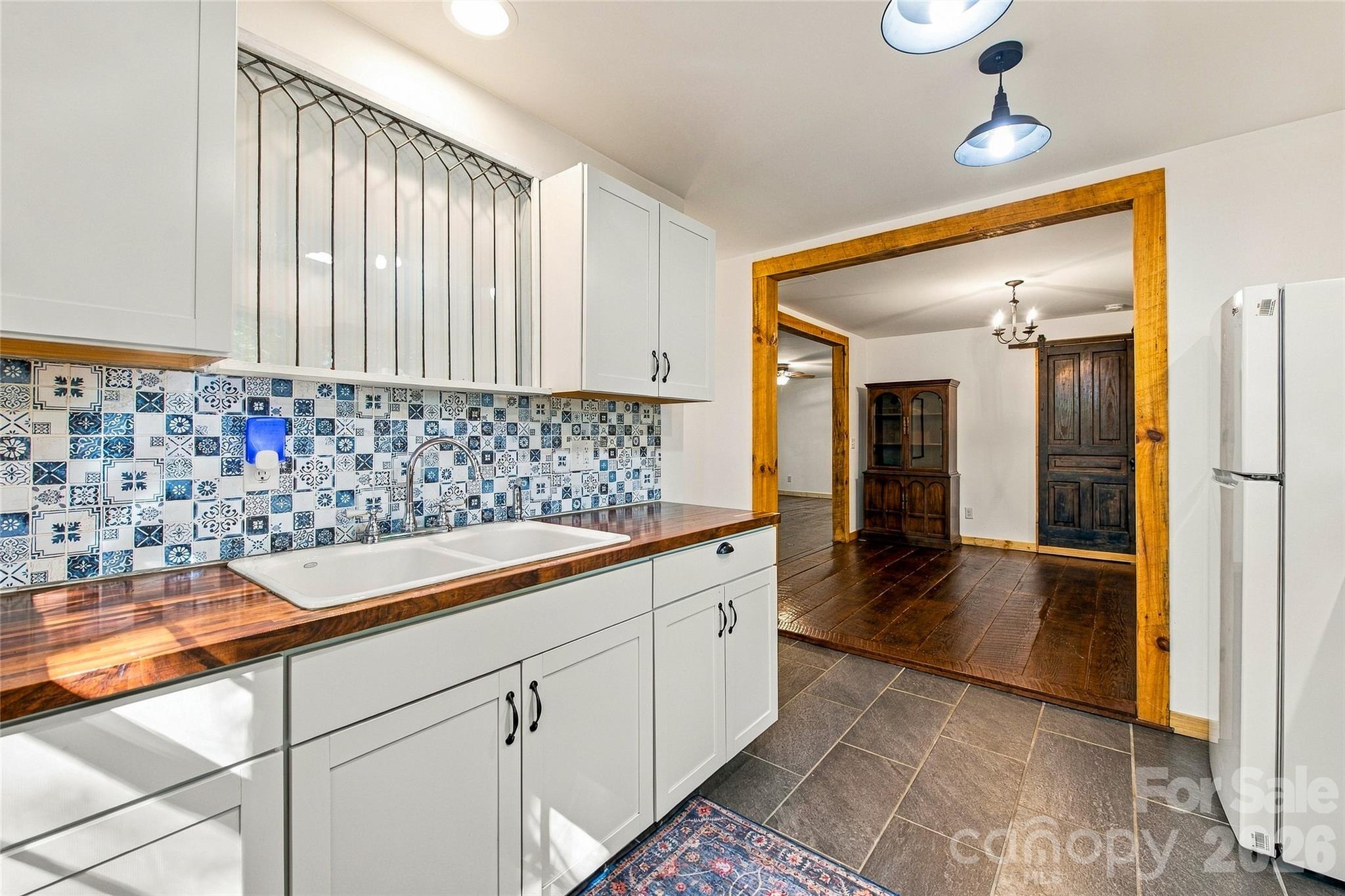 72 Lyman Lane