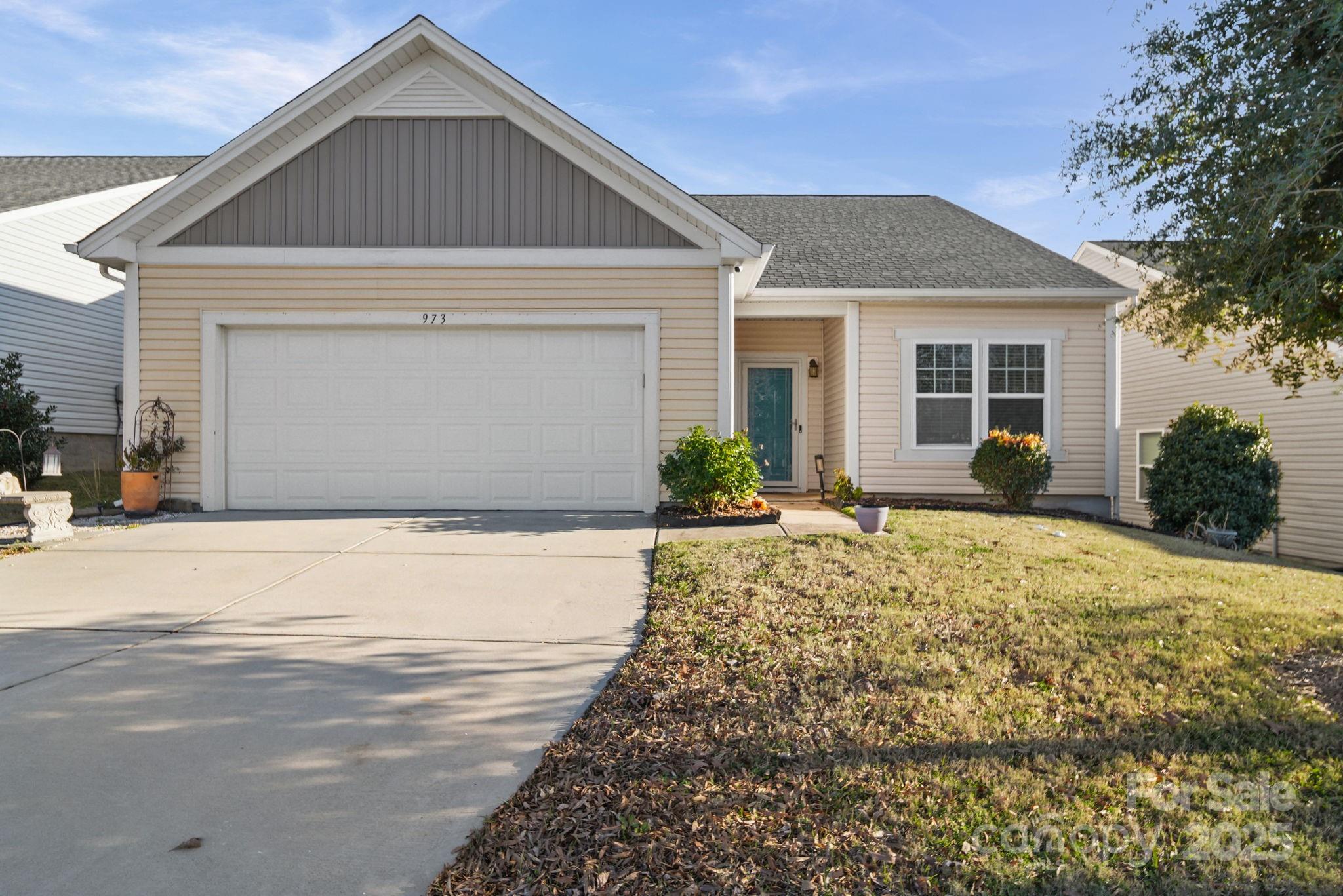 Newport Lakes - Residential