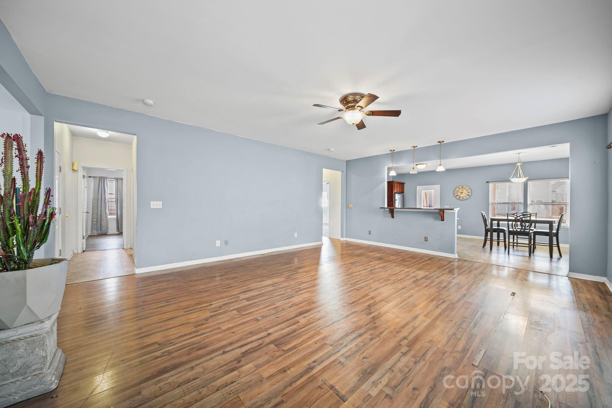 Newport Lakes - Residential